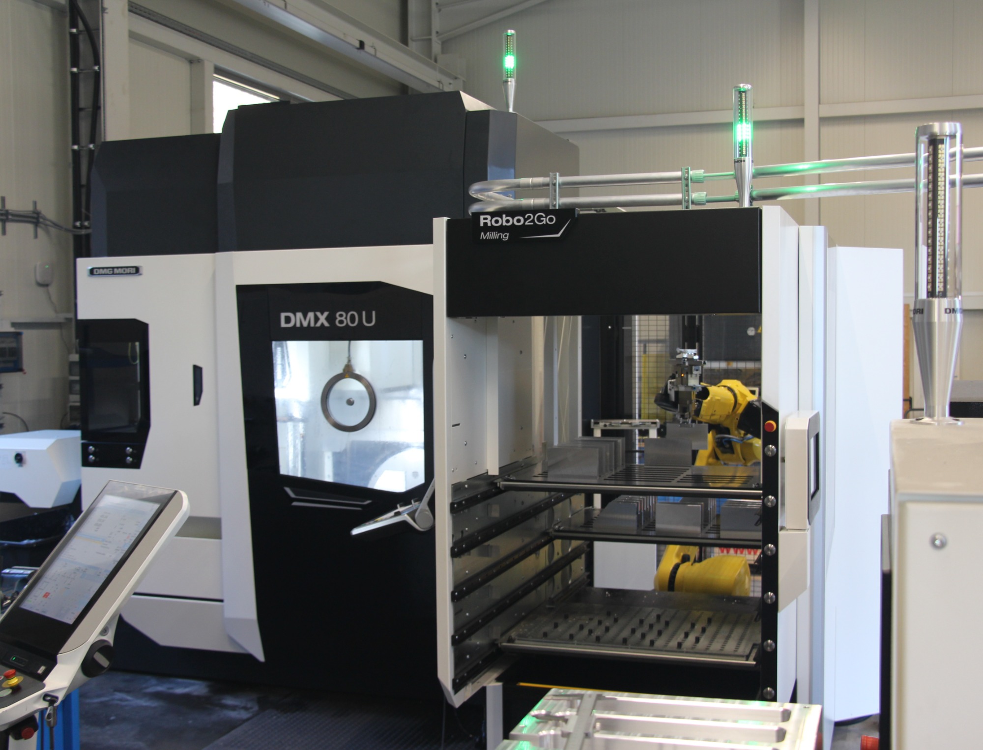 DMG MORI DMX80U mit Robo2Go